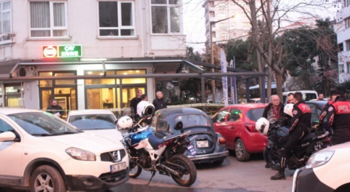 Kafede silahlı saldırı!