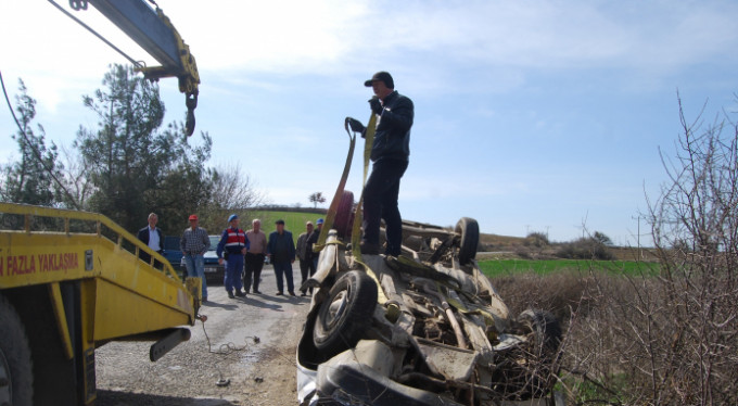 Kontrolden çıktı, takla attı!