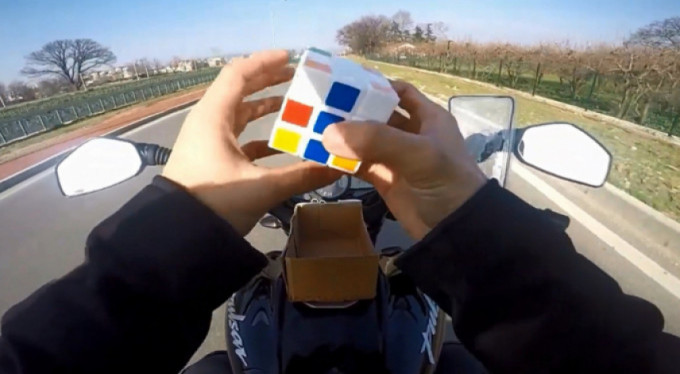 Motor sürerken küp çözen sürücüye şok haber