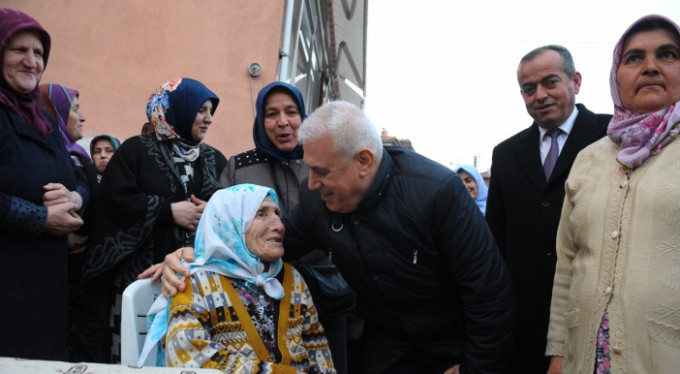 Bozbey'den çiftçi ve hayvancılığa destek sözü