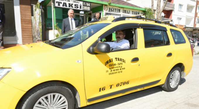 Taksi şoförü oldu, projelerini anlattı