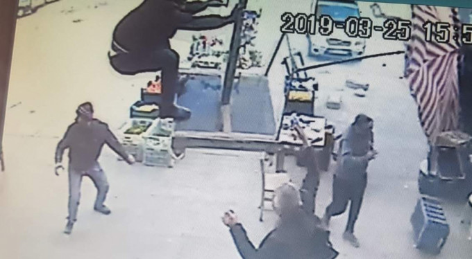 Türkiye'de yaşandı...Yok artık dedirten görüntüler