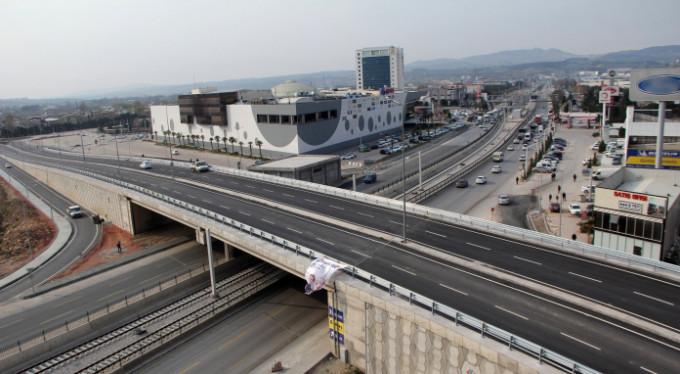 Bursa'da o kavşak trafiğe açıldı