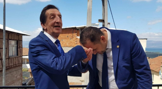 3 aydır konuşmuyorlardı...