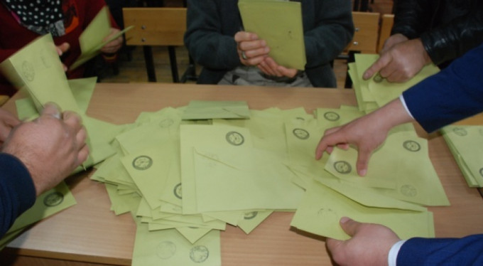 O ilde oylar yeniden sayılıyor!