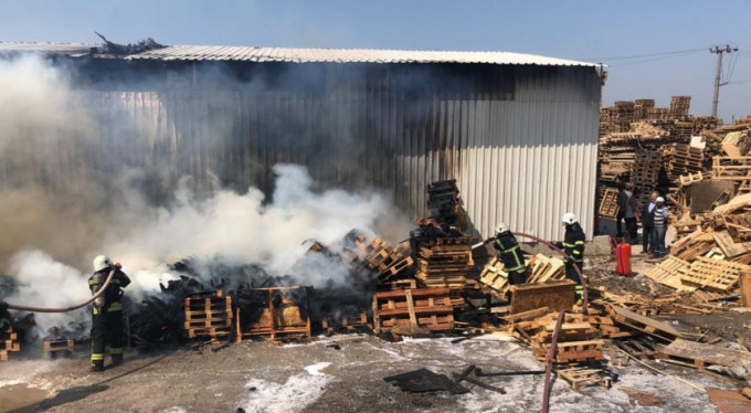 Fabrikada yangın paniği!