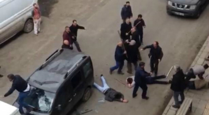 Muhtarlık kavgasında ortalık savaş alanına döndü!