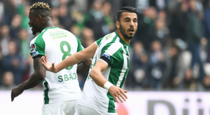 Timsah Alanya'da çıkış arıyor