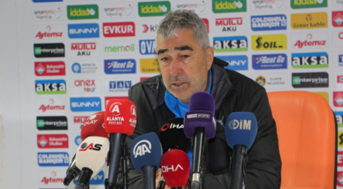 Samet Aybaba istifa etti!