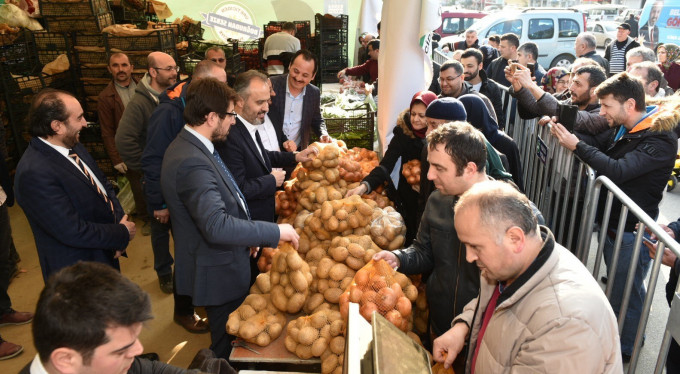 Bursalılar patatese akın etti!