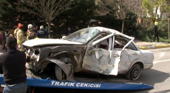 Ehliyetsiz genç dehşet saçtı! 1 ölü