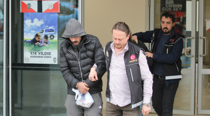 Bursa'da hareketli saatler! 5 gözaltı