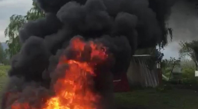 Bursa'da gökyüzünü siyah dumanlar kapladı!