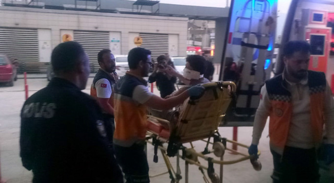 Bursa'da arkadaşının kulağını kesti!