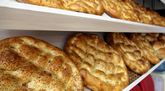 İşte iki ilde ramazan pidesi fiyatları!
