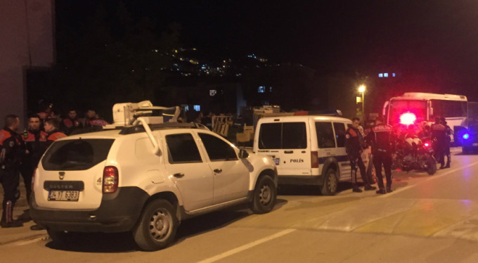 Bursa'da pazarcılar birbirine girdi!