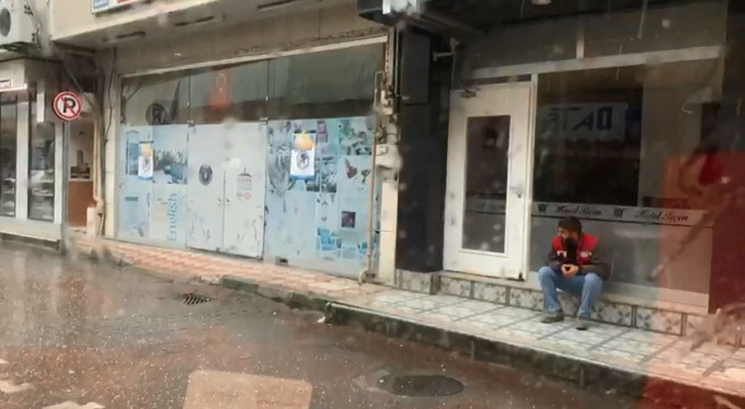 Bursa'da fındık büyüklüğünde yağdı!