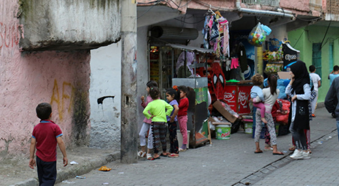 Kadınlar arasında satırlı kavga!