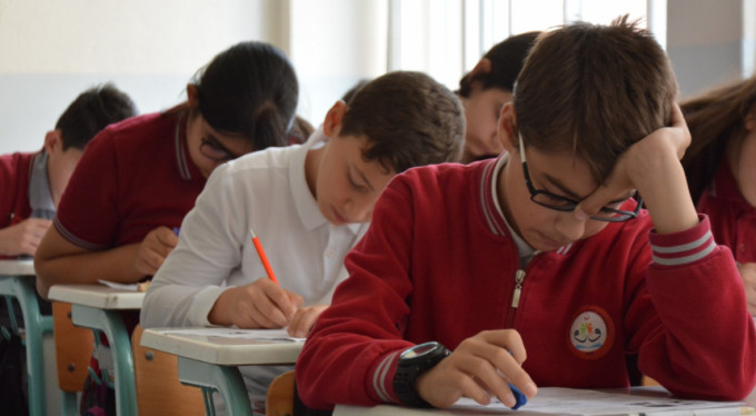 Türkiye, Bursa'daki bu okulu konuşuyor!