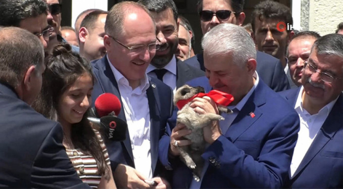 Binali Yıldırım'dan ortak canlı yayın açıklaması!