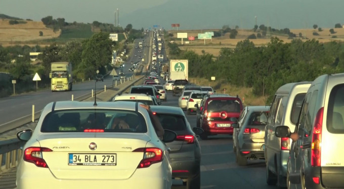 Bursa'da bayram dönüşü yoğunluğu