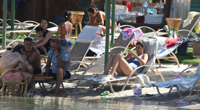 Cenk Tosun Bodrum'da tatilde