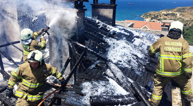 5 katlı apartmanda büyük panik!