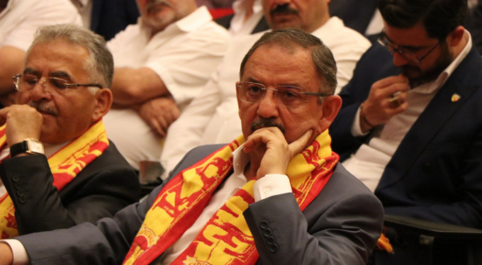 Kayserispor'da Başkan Erol Bedir güven tazeledi