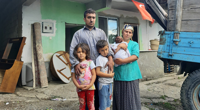 Evleri kullanılamaz halde! Yardım bekliyorlar