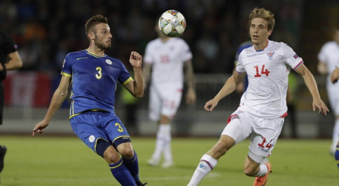 Kosovalı milli stopere Başakşehir ve Göztepe kancası