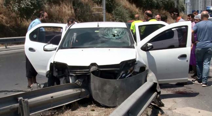 Emniyet kemerini koltuğa taktı, ağır yaralandı