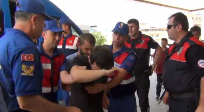 Toplu tecavüz sanıkları hakim karşısında!