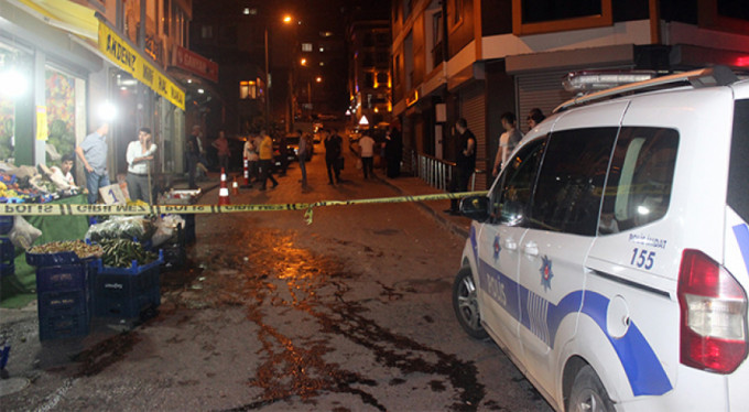 Motosikletli magandalar silahla dehşet saçtı!