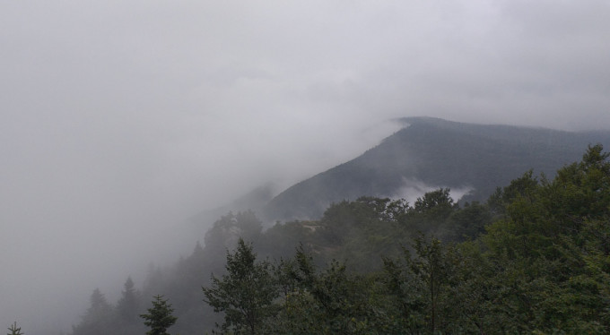 Temmuz ayında Uludağ'a çıkanlar kışı yaşadı!