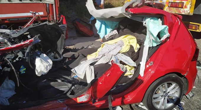 Akılalmaz kazadan sağ kurtuldular