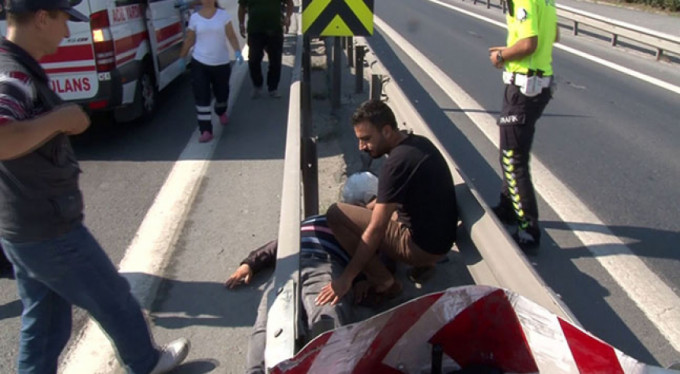 Yardımına yoldan geçen doktor koştu!