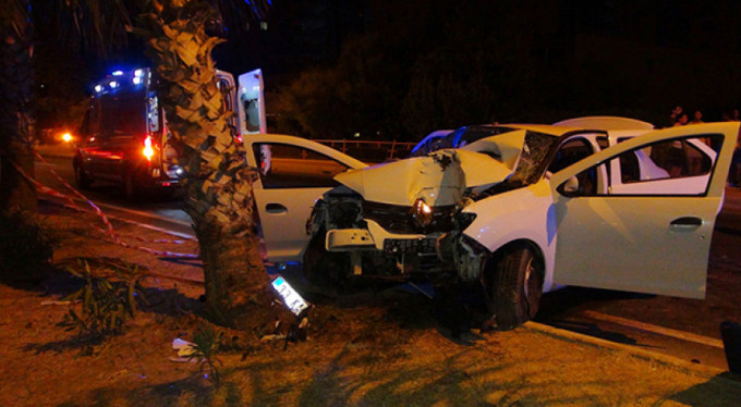 Feci kaza! 2 ölü 4 yaralı...