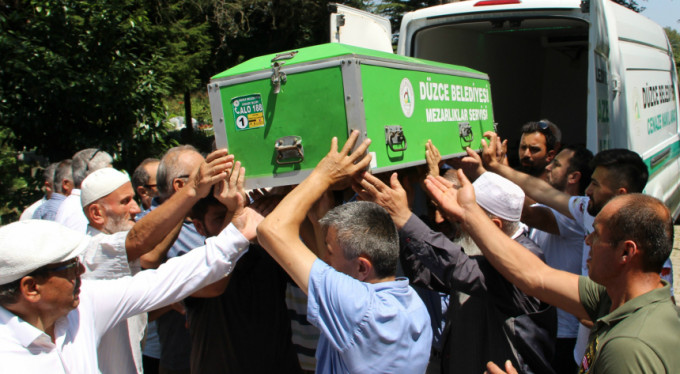 Bu acıya yürek dayanmaz