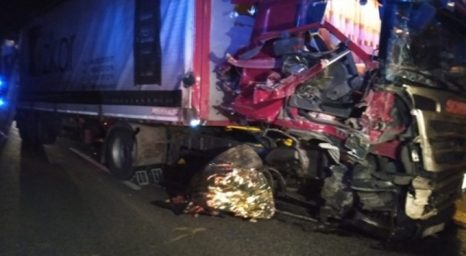 Yolda lastik değiştirenleri biçti! 2 ölü