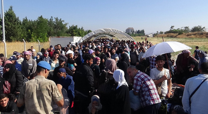 Suriyelilerin bayram yolculuğu sürüyor