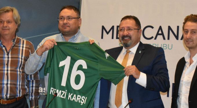 Bursaspor'dan yeni anlaşma!