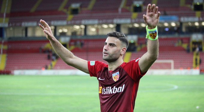 Deniz Türüç'e teşekkür mesajı!