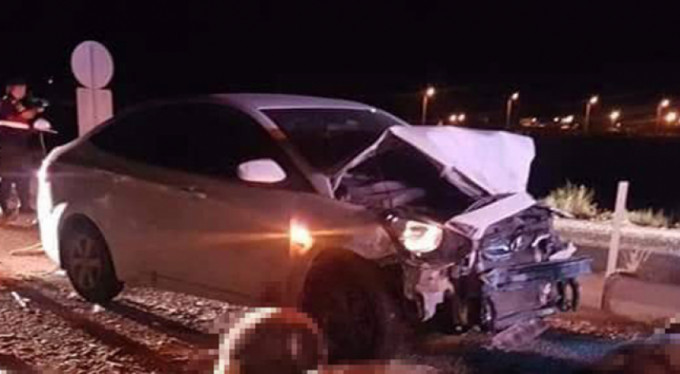 Otomobil koyun sürüsüne daldı!