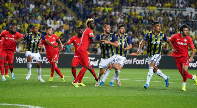 Fenerbahçe 'farklı' başladı: 5-0