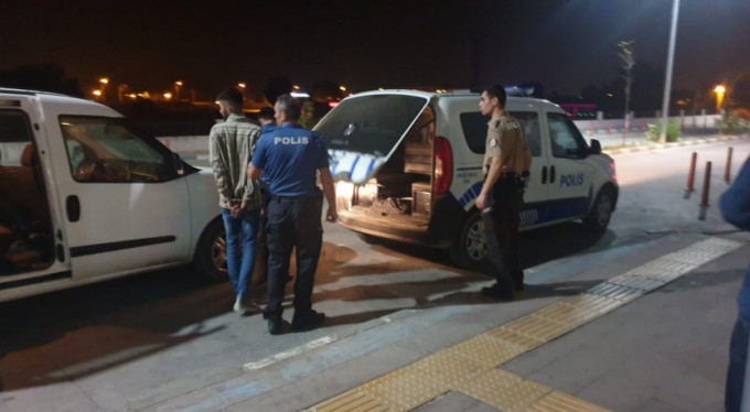 Bursa'da bekçilerden kaçamadılar!