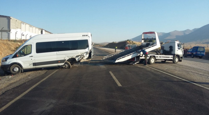 Feci kazada 1 ölü 10 yaralı!