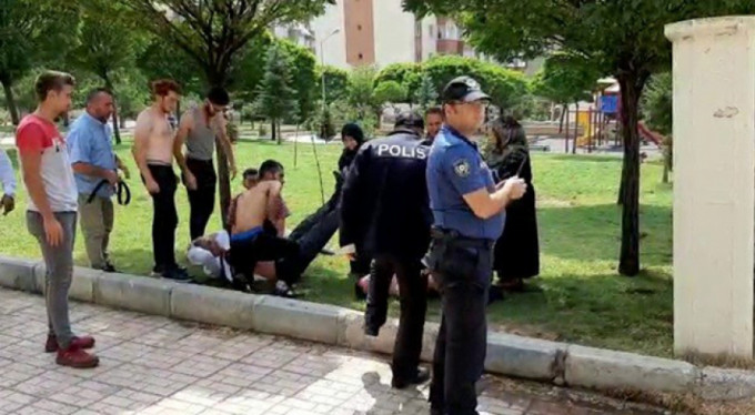 'Bahşiş zarfı' kavgası kanlı bitti!