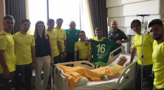 Bursaspor'un efsane ismi ameliyat oldu