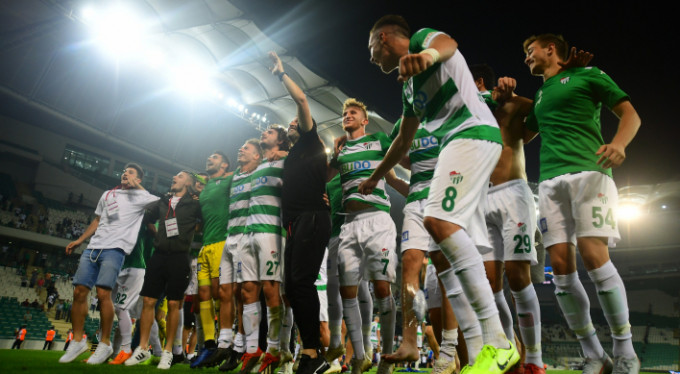 Bursaspor, Fenerbahçe'yi ağırlayacak!