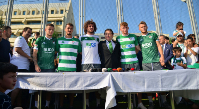 Bursaspor'da imza şov!